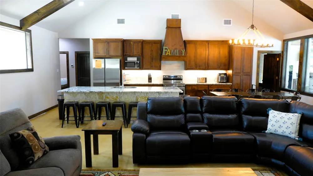 1718 Mountain Valley Road Concan, TX 78838