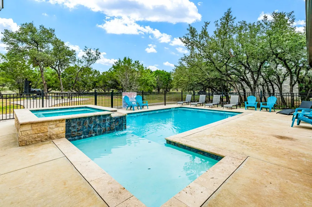 1718 Mountain Valley Road Concan, TX 78838