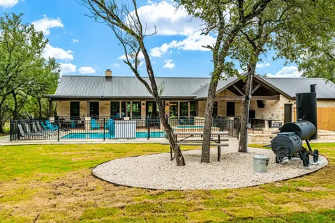 1718 Mountain Valley Road