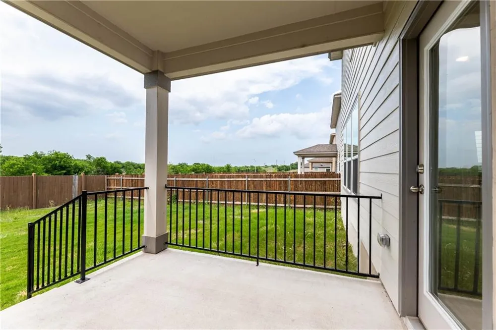 316 Los Cobos Lane Georgetown, TX 78626