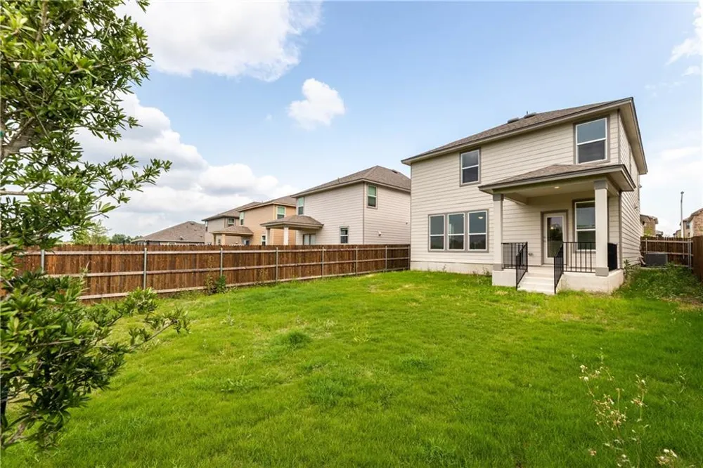 316 Los Cobos Lane Georgetown, TX 78626
