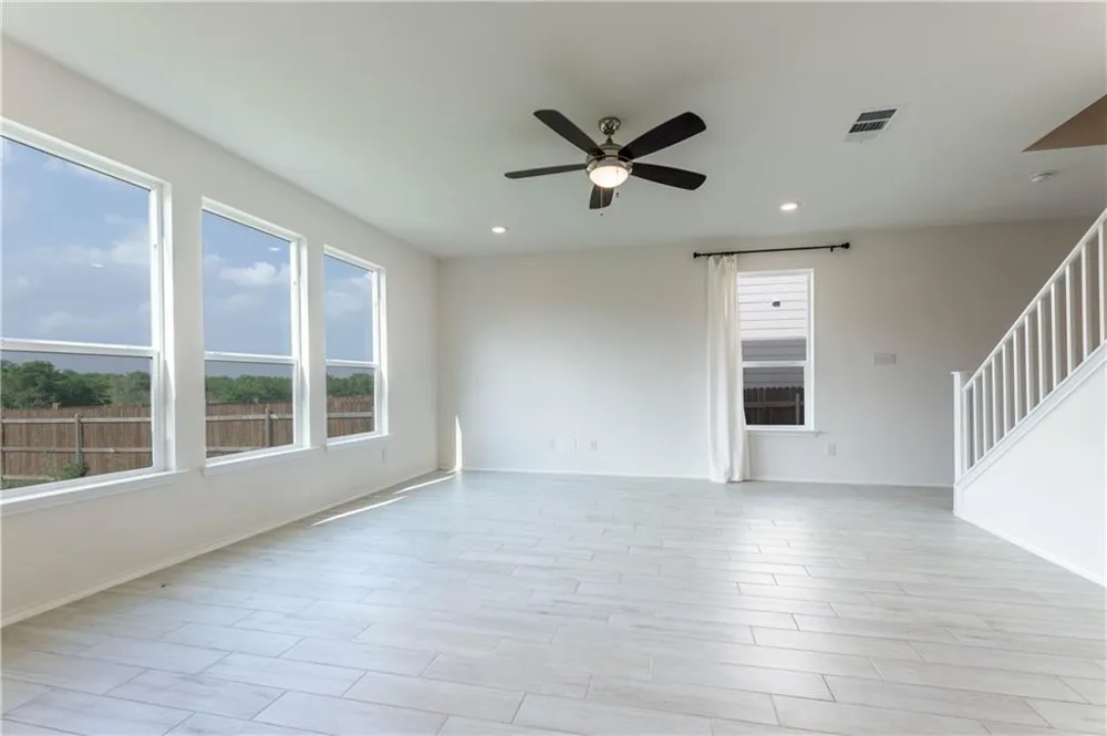 316 Los Cobos Lane Georgetown, TX 78626