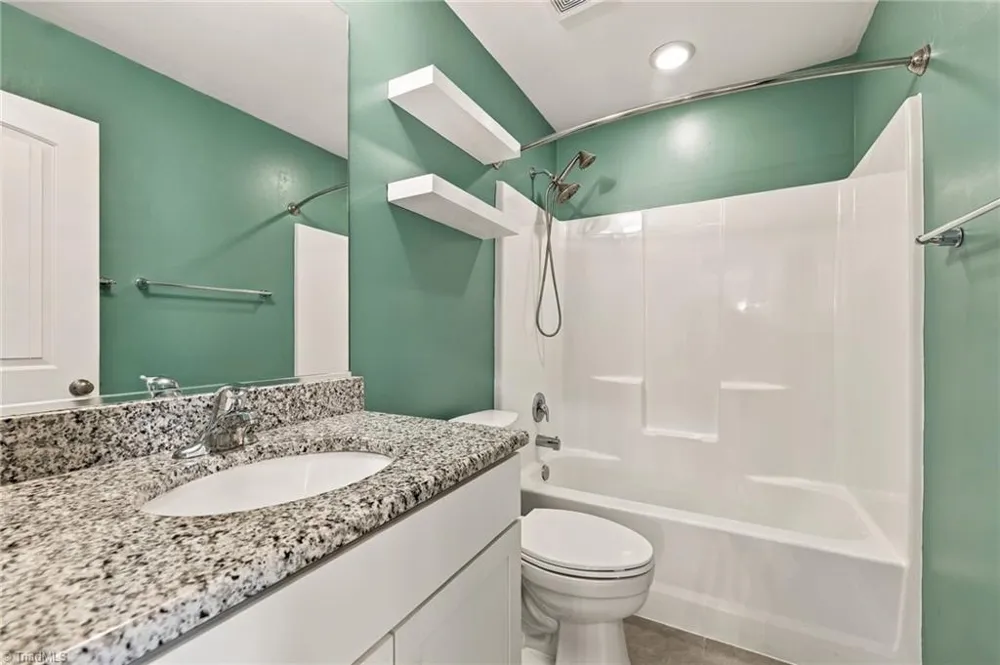 236 Colonnade Drive Elon, NC 27244
