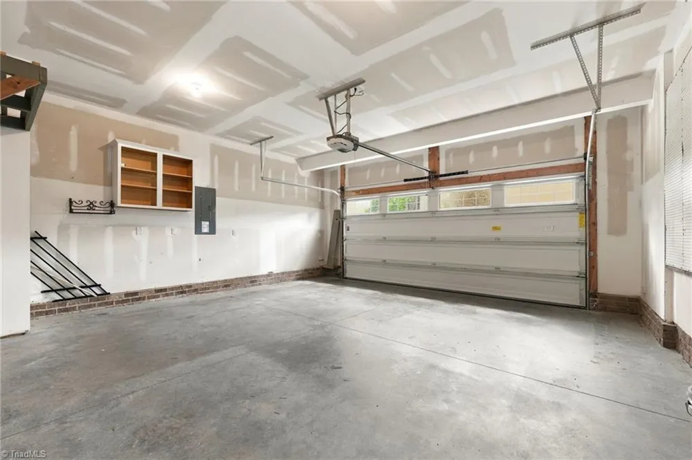 236 Colonnade Drive Elon, NC 27244