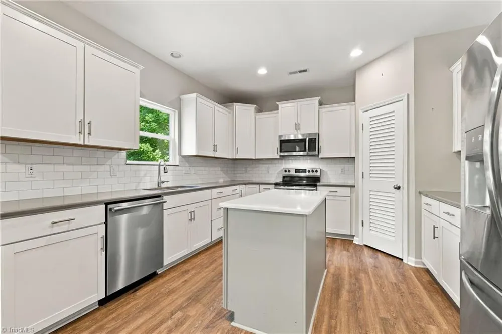 236 Colonnade Drive Elon, NC 27244