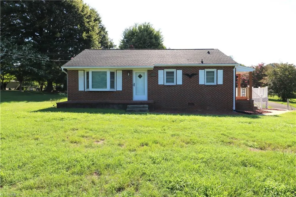 5611 Windy Hill Drive Winston-Salem, NC 27105