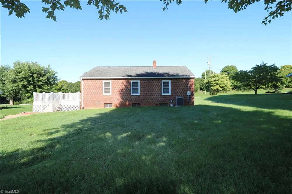 5611 Windy Hill Drive Winston-Salem, NC 27105