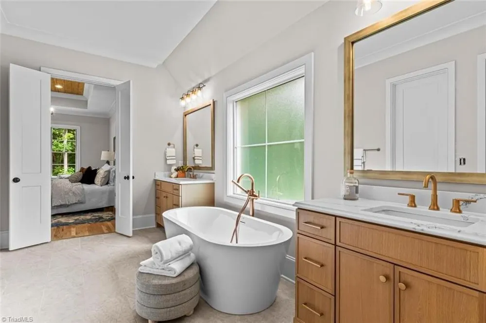 1008 Old Hickory Court Greensboro, NC 27455