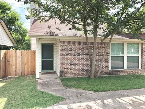 10302 Annie Oakley Trail #A