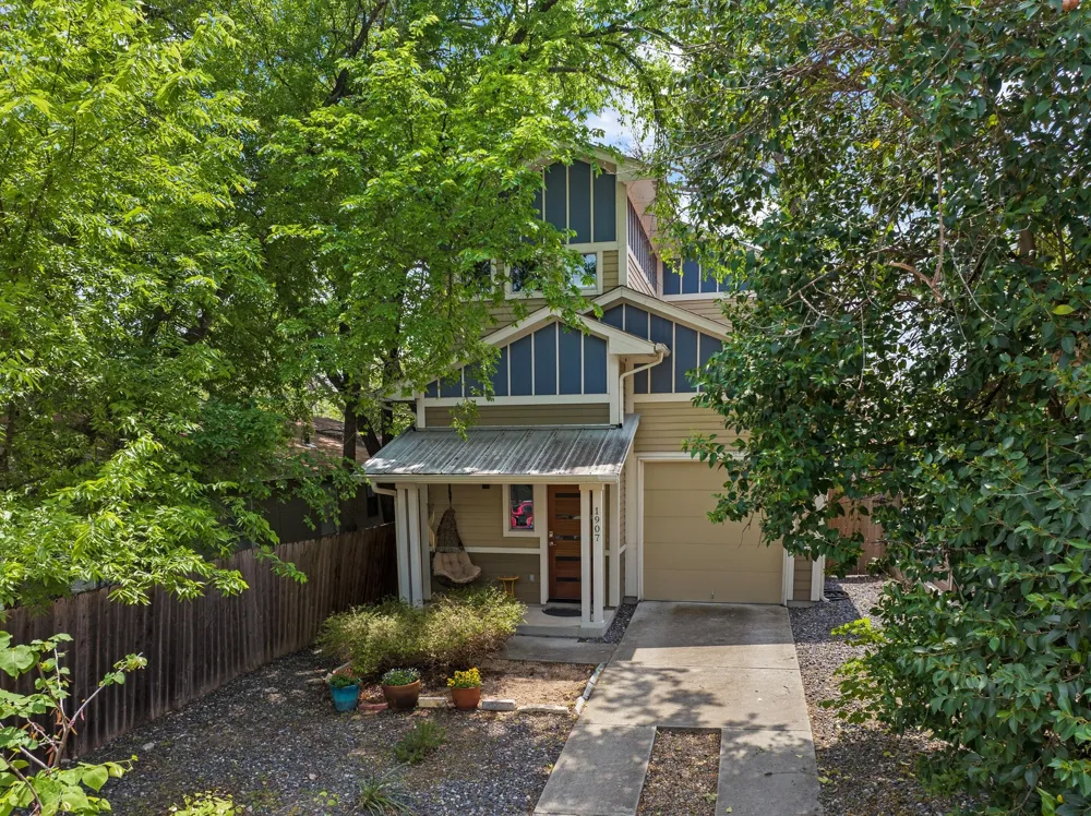 1907 E 20th Street Austin, TX 78722
