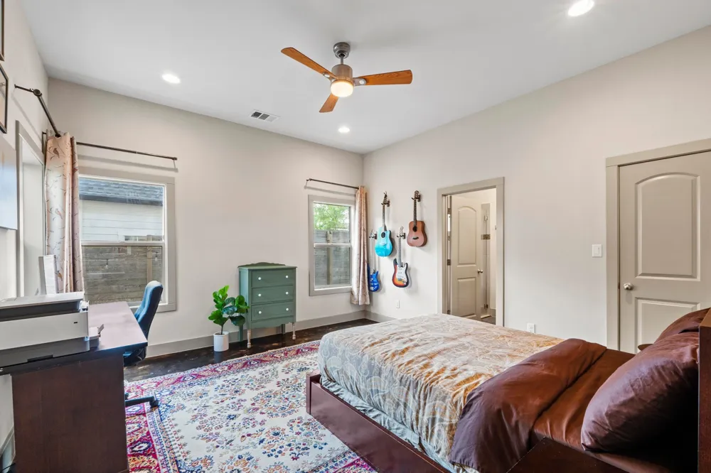 1907 E 20th Street Austin, TX 78722