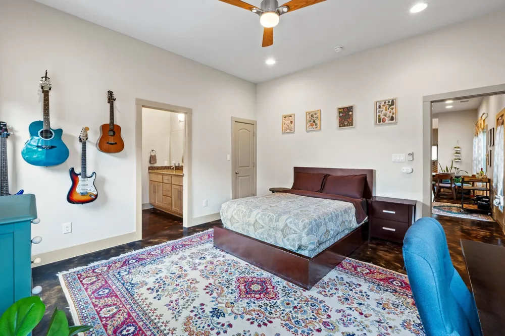 1907 E 20th Street Austin, TX 78722
