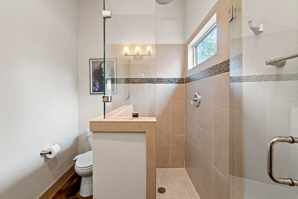 1907 E 20th Street Austin, TX 78722