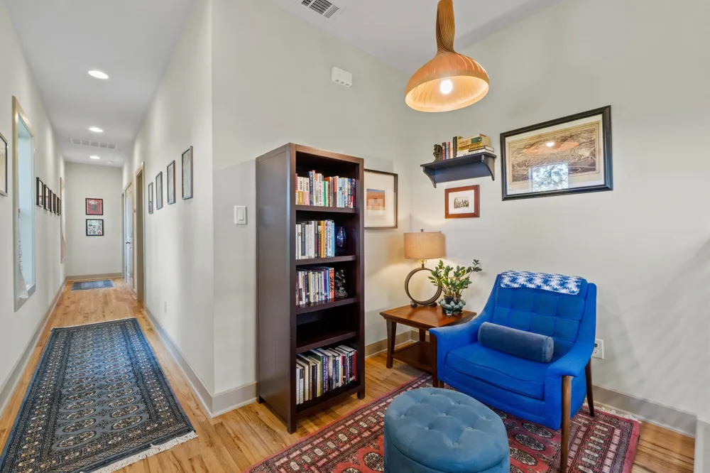 1907 E 20th Street Austin, TX 78722
