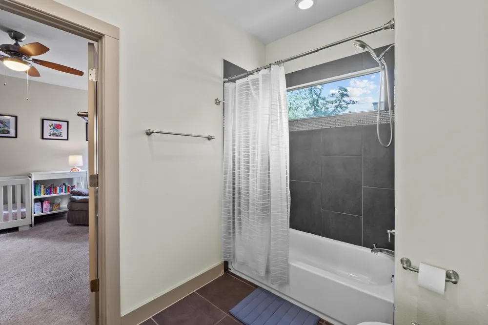 1907 E 20th Street Austin, TX 78722