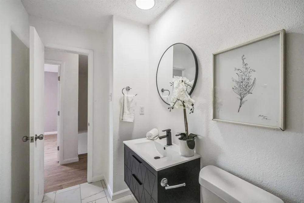 6914 Rifle Bend #A Austin, TX 78736