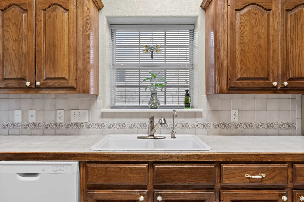 103 Village Drive Georgetown, TX 78628