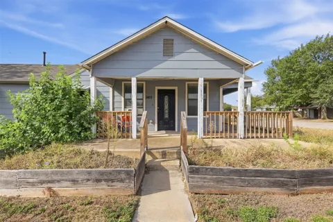 1401 E 29th Street