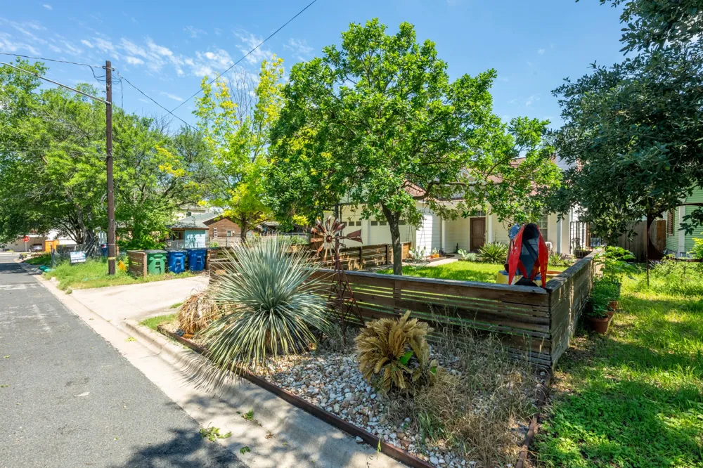 302 Ben Howell Drive Austin, TX 78704