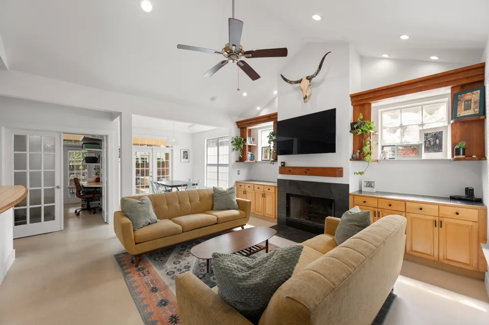 302 Ben Howell Drive Austin, TX 78704
