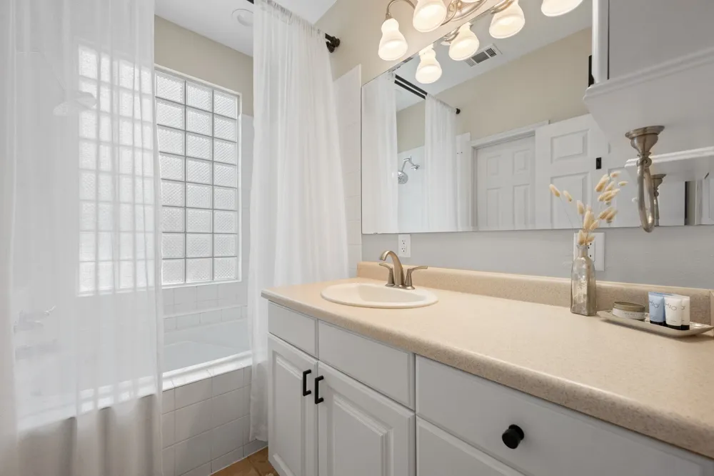 302 Ben Howell Drive Austin, TX 78704