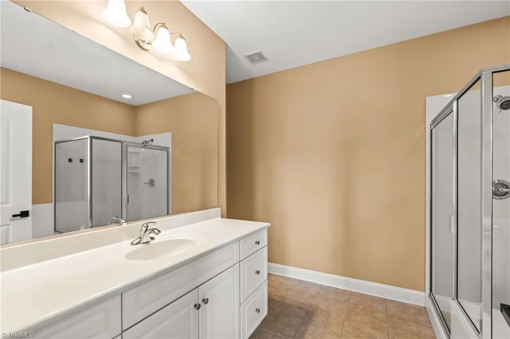 4318 Rockledge Lane Thomasville, NC 27360