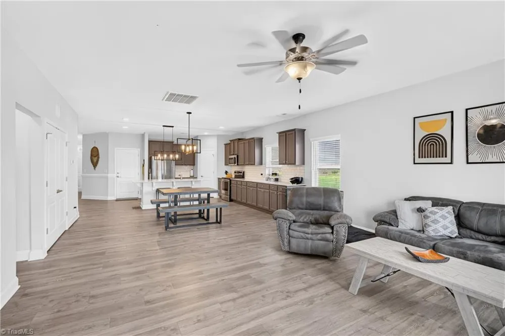 1671 Coopers Hawk Drive Kernersville, NC 27284