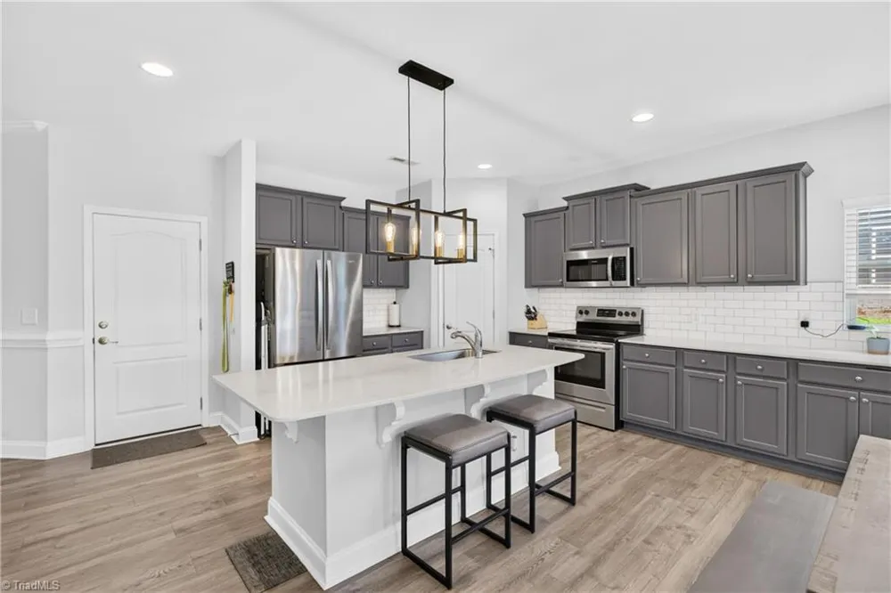 1671 Coopers Hawk Drive Kernersville, NC 27284