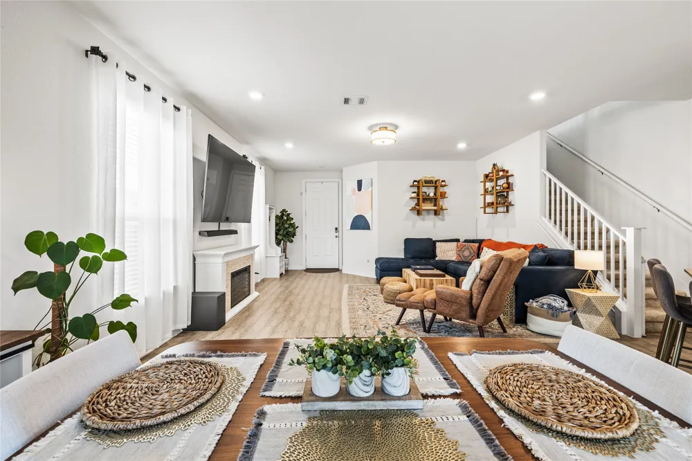 817 Sand Hill Branch Drive Austin, TX 78748