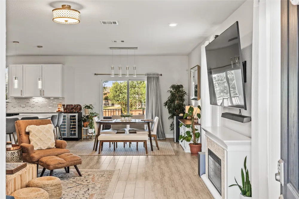817 Sand Hill Branch Drive Austin, TX 78748