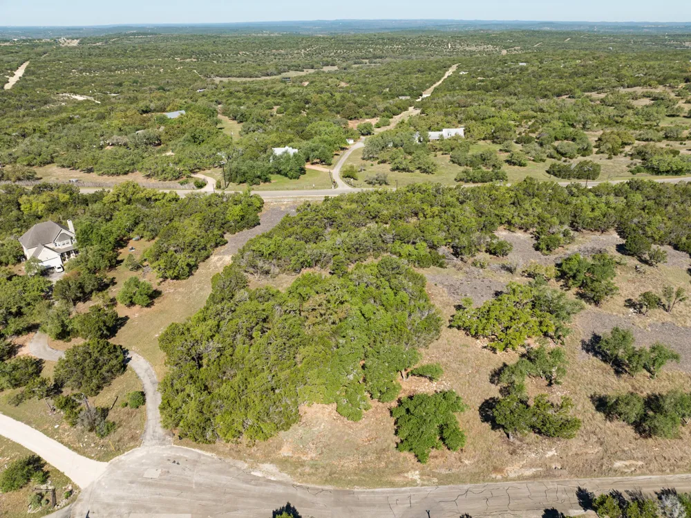 304 Stonegate Lane Dripping Springs, TX 78620