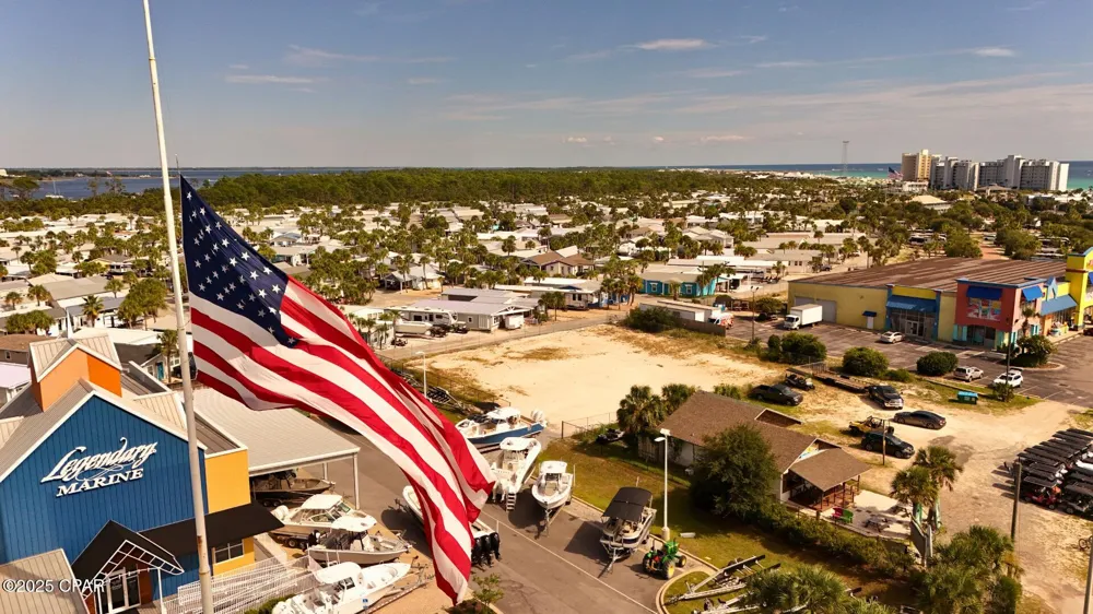 4031 Thomas Drive Panama City Beach, FL 32408