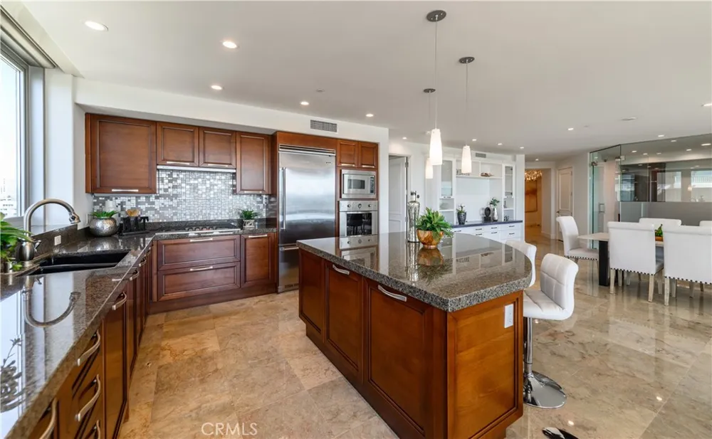 3085 Scholarship Irvine, CA 92612