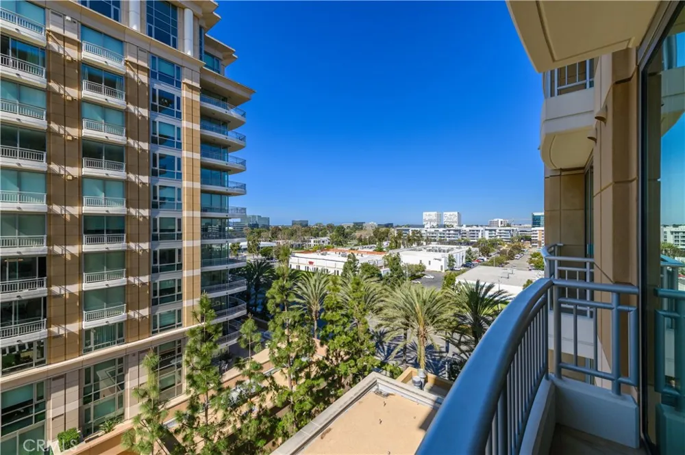 3085 Scholarship Irvine, CA 92612