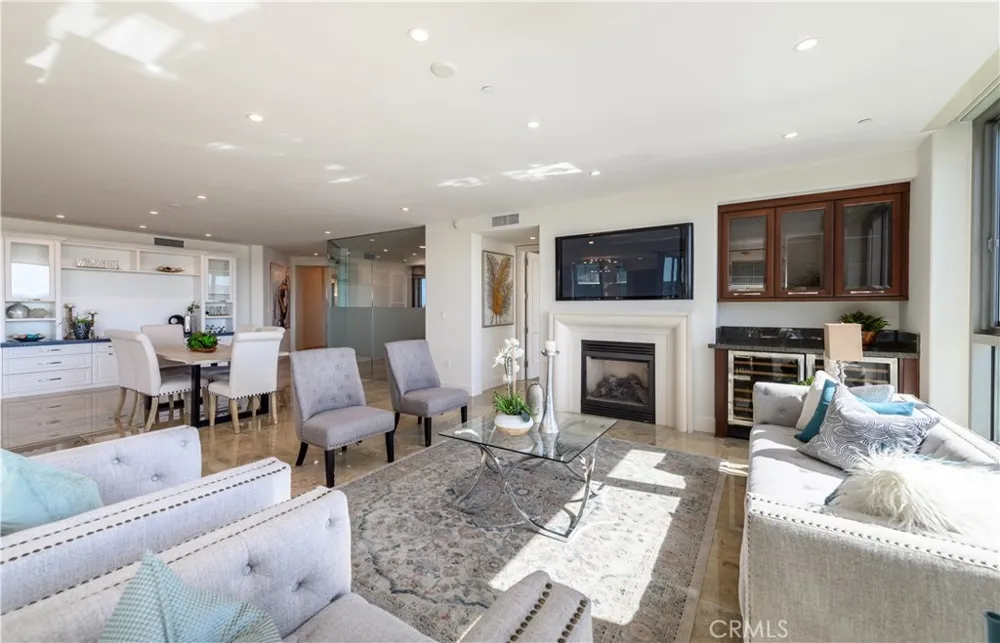 3085 Scholarship Irvine, CA 92612