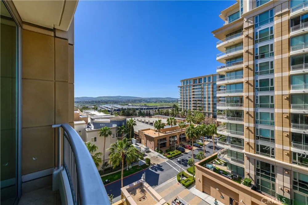 3085 Scholarship Irvine, CA 92612