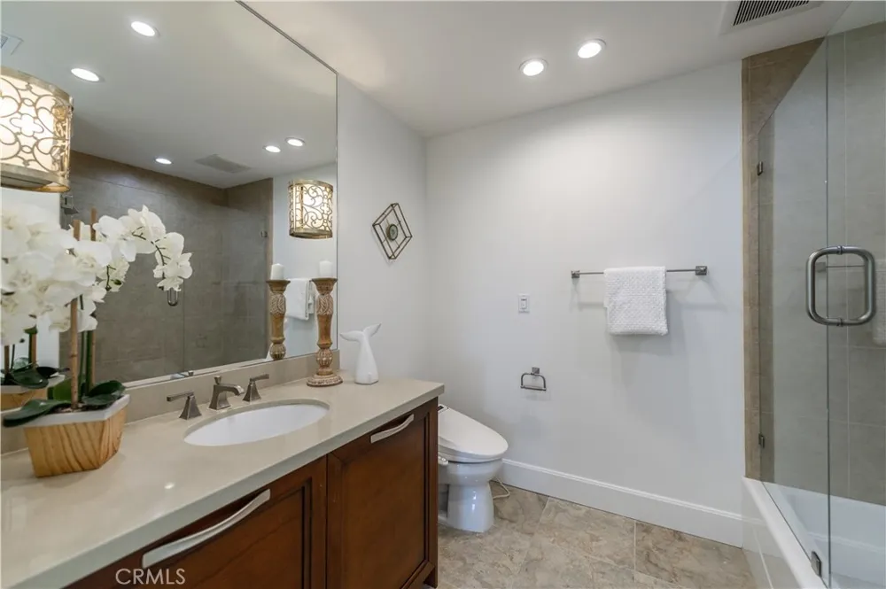 3085 Scholarship Irvine, CA 92612