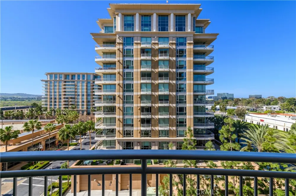 3085 Scholarship Irvine, CA 92612