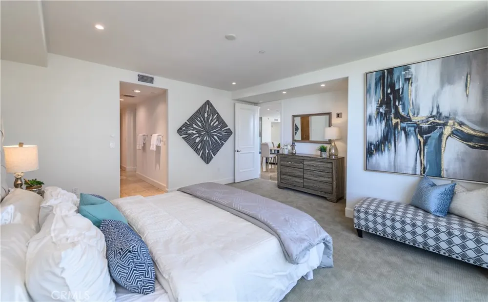 3085 Scholarship Irvine, CA 92612