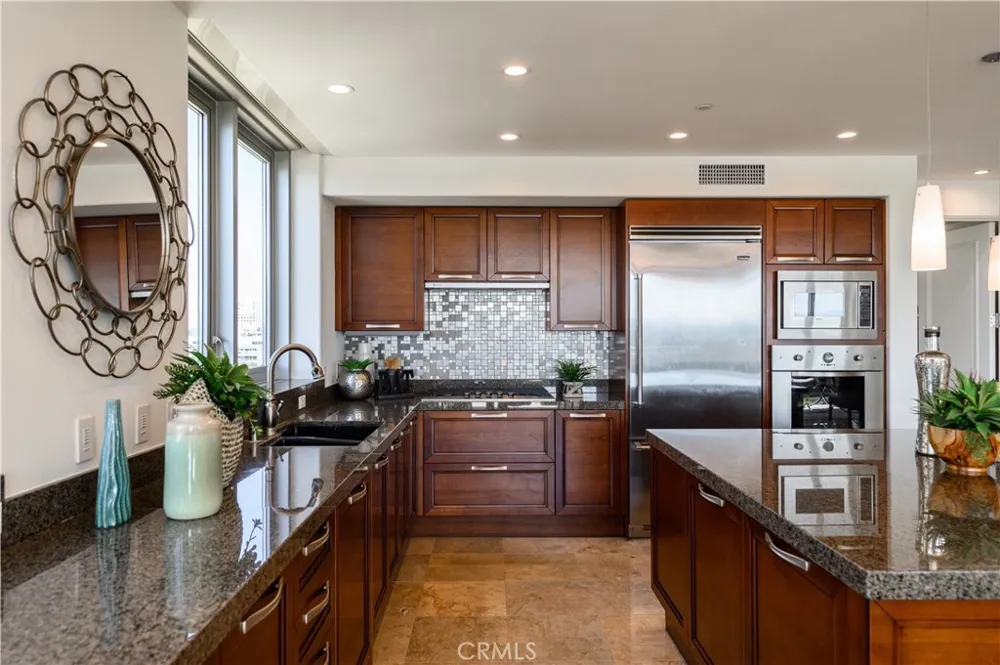 3085 Scholarship Irvine, CA 92612