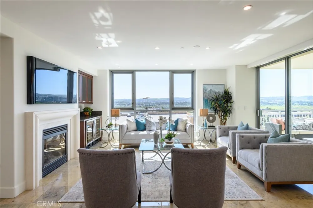 3085 Scholarship Irvine, CA 92612