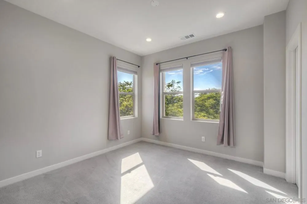 16240 Camden Cir San Diego, CA 92127