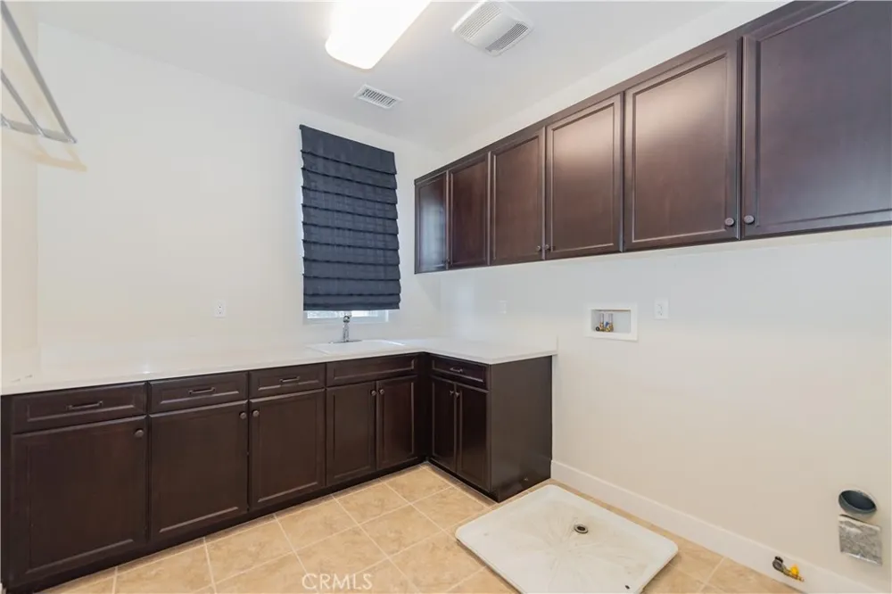 57 Westover Irvine, CA 92620