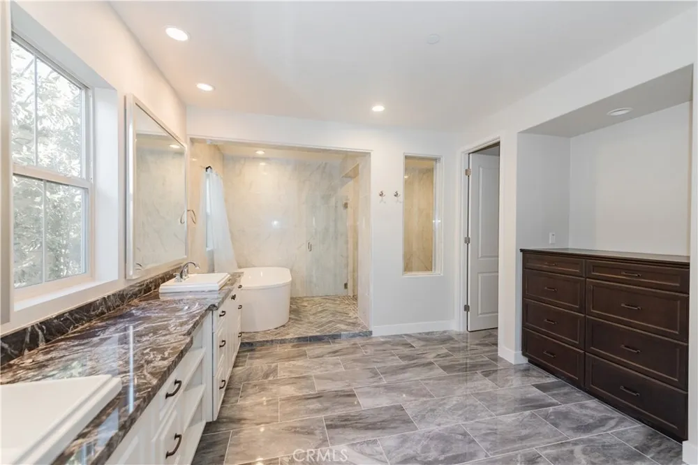 57 Westover Irvine, CA 92620