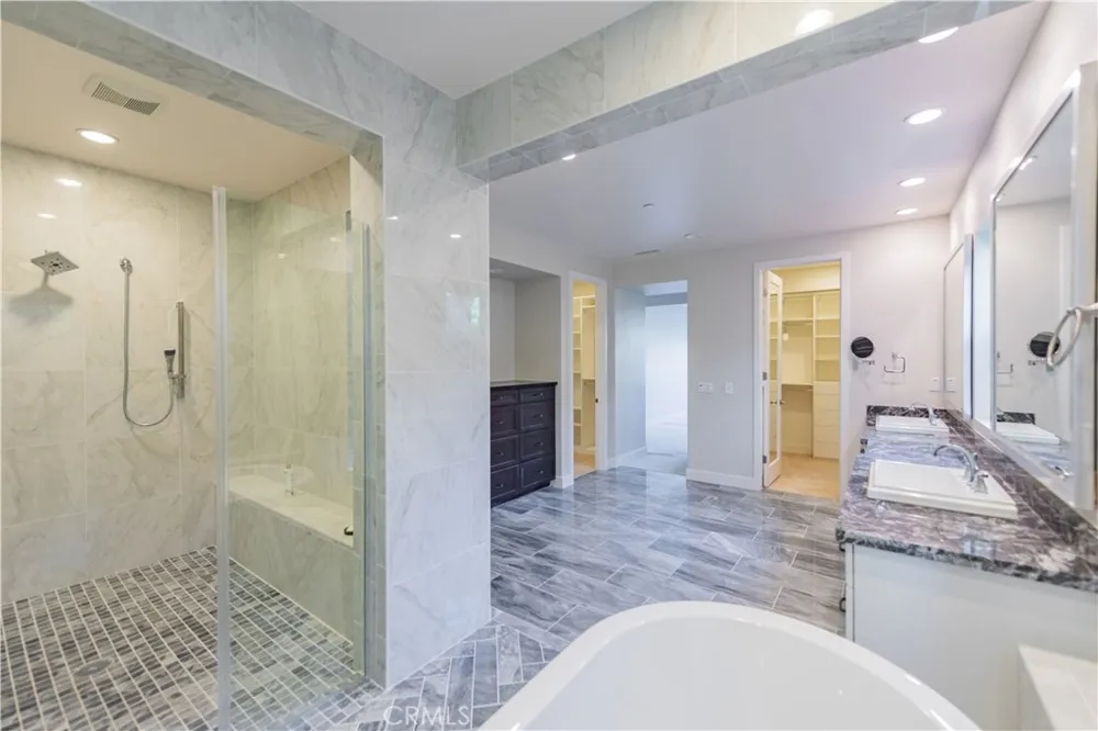 57 Westover Irvine, CA 92620