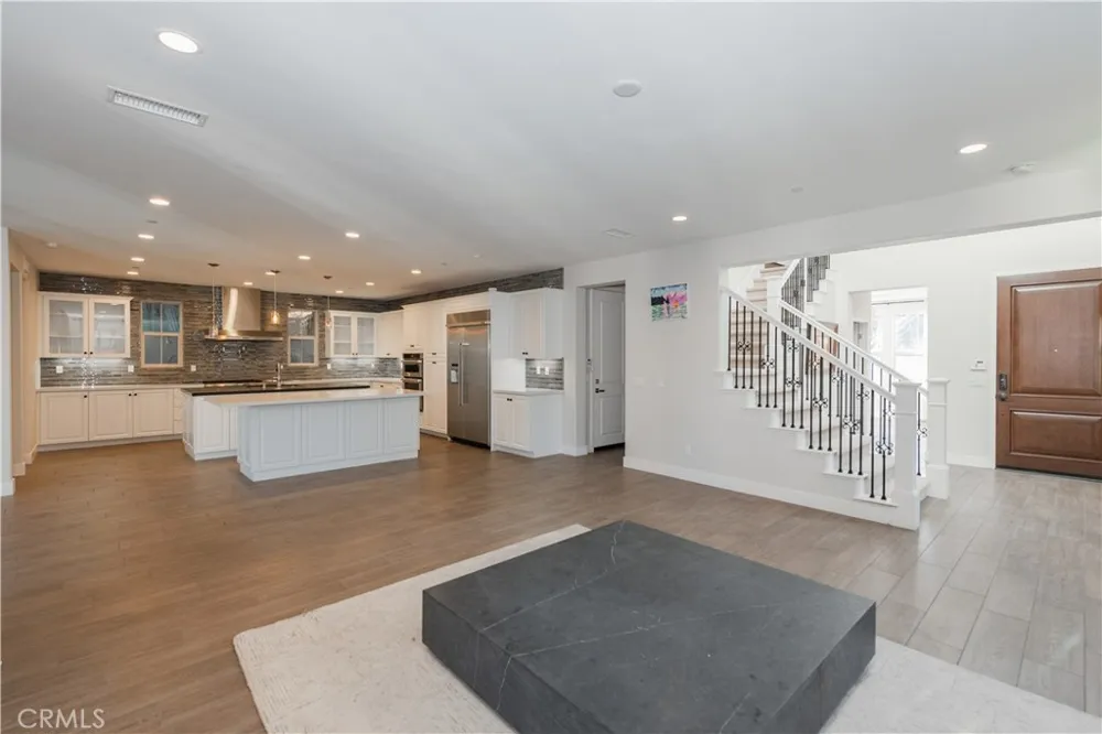 57 Westover Irvine, CA 92620