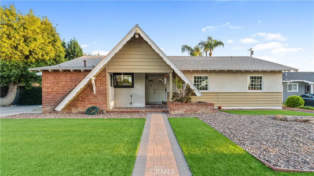 18600 Knapp Street Northridge, CA 91324