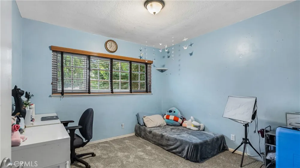 18600 Knapp Street Northridge, CA 91324