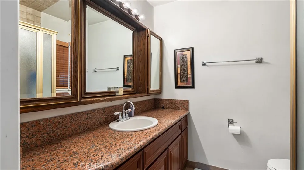 18600 Knapp Street Northridge, CA 91324