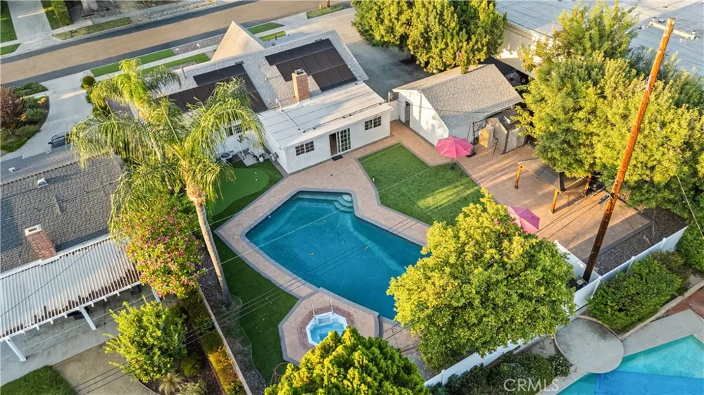 18600 Knapp Street Northridge, CA 91324